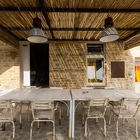 Tuttaterra Gospodarstwo wiejskie Serra San Quirico