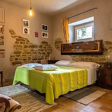 Tuttaterra Landhaus Serra San Quirico