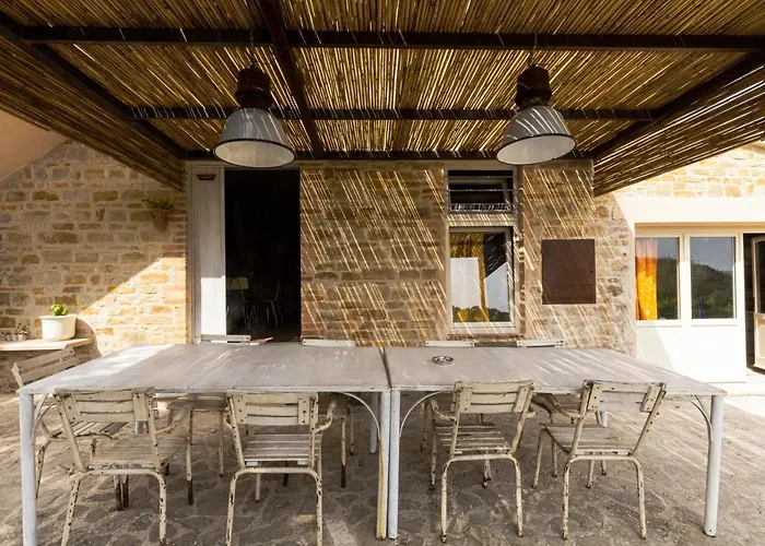 Tuttaterra Gospodarstwo wiejskie Serra San Quirico